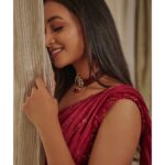 Srinidhi Ramesh Shetty Instagram - Sometimes it's okay to be shy🙃♥️ . . . . . . . . . . . . . . . . . . . Styled by - @ashwin_ash1 & @hassankhan_3 Asst by - @stylebyannapurna Outfit - @charuandvasundhara @quirk_india Jewellery- @houseofqc Makeup @kiranmakeup Hair @thrinath_nambara_ Shot by @arifminhaz Photo Asst @thejaswitanneru