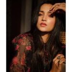 Srinidhi Ramesh Shetty Instagram - A little talk 👀💌 📸 @abhicolorsmanyu ✨️