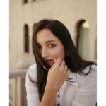 Srinidhi Ramesh Shetty Instagram - I stare. But you make me smile 🫣🤭🫠💛 📸 @abhicolorsmanyu ✨️
