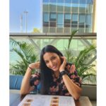 Srinidhi Ramesh Shetty Instagram - A quiet time with Food Friends Sunshine. My kinda party🫠💌