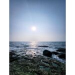 Srinidhi Ramesh Shetty Instagram - Sunset, waves & the vastness of the sea 🫶🏻 Majestic♥️