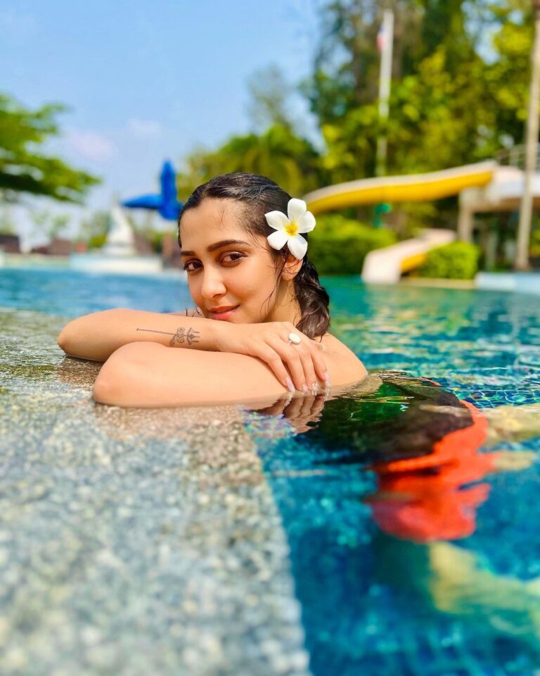 Srishti Jain Instagram - Swipe to the end to see my sister attempting to kick me while clicking my picture! Guess she had had enough 😂 sorry Chotu @hrisha_0705 Thankyou for always being my photographer! . . . . . . . . . . #poolday #sunnyswim #phuket #laguna #waterbaby #newpost #travel #instagram #instagood #instalike #explore #explorepage #love #postoftheday #holiday Laguna Phuket
