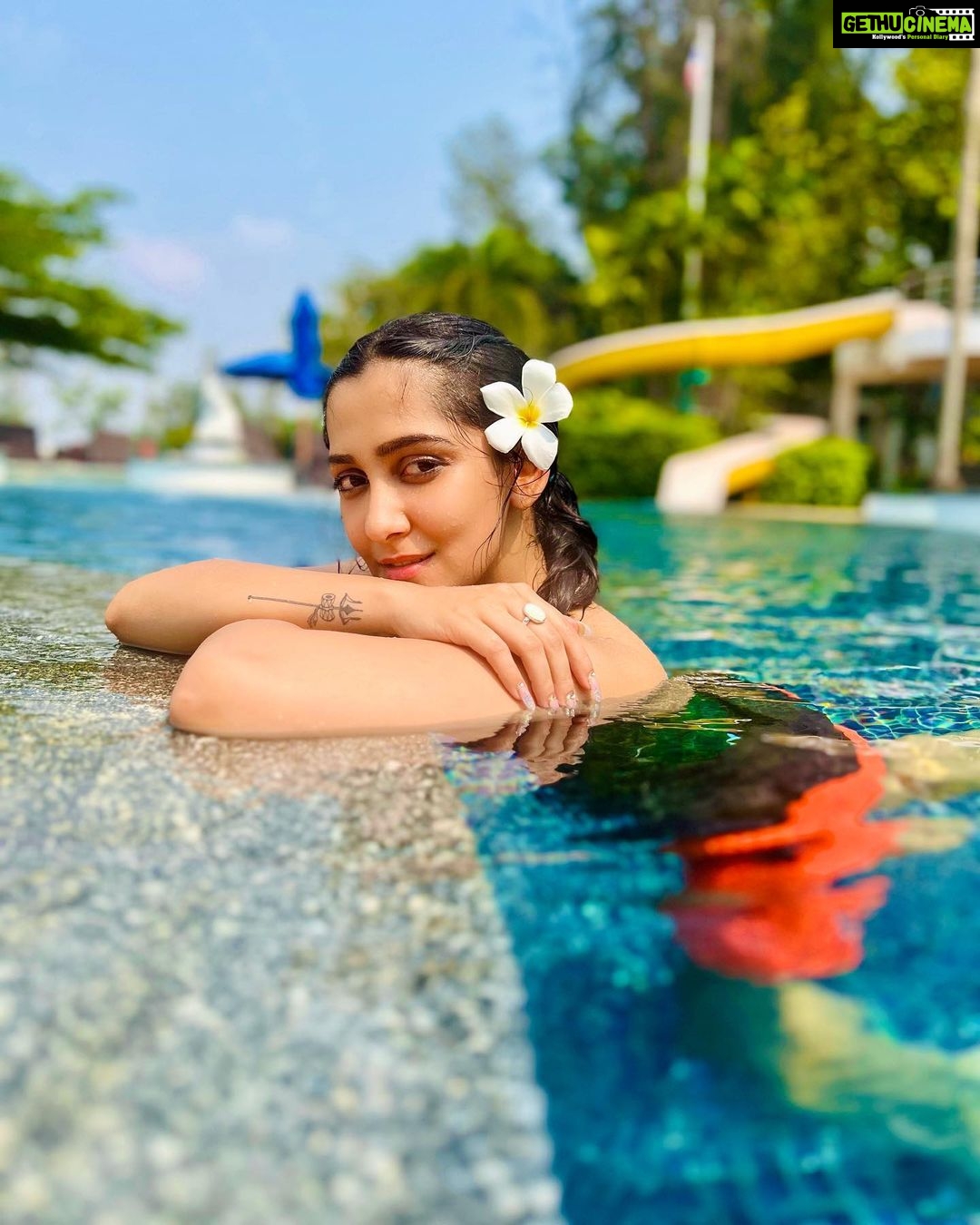 Srishti Jain Instagram - Swipe to the end to see my sister attempting to kick me while clicking my picture! Guess she had had enough 😂 sorry Chotu @hrisha_0705 Thankyou for always being my photographer! . . . . . . . . . . #poolday #sunnyswim #phuket #laguna #waterbaby #newpost #travel #instagram #instagood #instalike #explore #explorepage #love #postoftheday #holiday Laguna Phuket