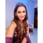 Srishti Jain Instagram – Mere hote hue background pe agar nazar jaaye toh phite muh tumhare ! 
.
.
.
.
.
.
.
.
.
.
.
#instagood #instagram #selfie #makeuproomdiaries #onset #actorslife #ritikasood #badeachhelagtehain3 #explore #trending #beauty #makeup #glam #softglam Mumbai, Maharashtra