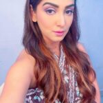 Srishti Jain Instagram – Dedicated to my show! 
.
.
.
.
.
.
.
.
.
.
.

#badeachelagtehain #balaji #ritikasood #newreel #reelsinstagram #instagood #instadaily #instalike #instagram #explorepage #newpost #reelsvideo #singing #gratitude