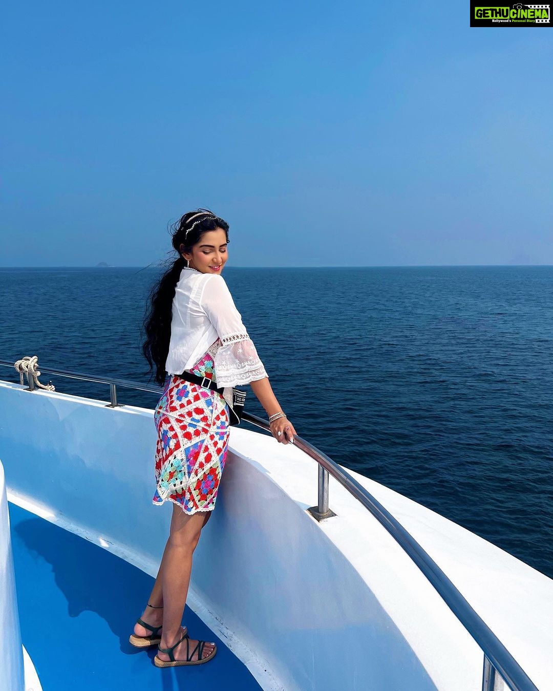 Srishti Jain Instagram - #phuketdiaries . . . . . . . . . . . . . . . . . . . . . . . . . . . . . . #phuket #thailand #ocean #cruise #sunnyday #beachday #windinmyhair #family #familyvacation #travel #travelgram #explore #instagood #postoftheday #instalike #ootd #beautifuldestinations Phuket, Thailand