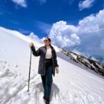 Srishty Rode Instagram - For all those who are asking :- Yes I got this snow right now in the second phase of Gandola (Gulmarg) it was absolutely beautiful 😍❤️ #kashmir