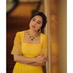 Srushti Dange Instagram - Back to my favourite colour 💛 Styled by @swethaindiranstylist Designed by @sindira_by_swethaindiran MUA by @hairandmakeupbynive Hairdo by @vishaa_hairandmakeup Photographer @dhanush__photography Jewellery @sankge #photography #happy #picoftheday #cute #srushtidange #like4like #travel #instagram #style #summer #instadaily #fitness #food #fun #beauty #srushti #smile #cookuwithcomali #music #ootd #instamood #cwc #cookwithcomali #cookwithcomali4 #cookwithcomaliseason4