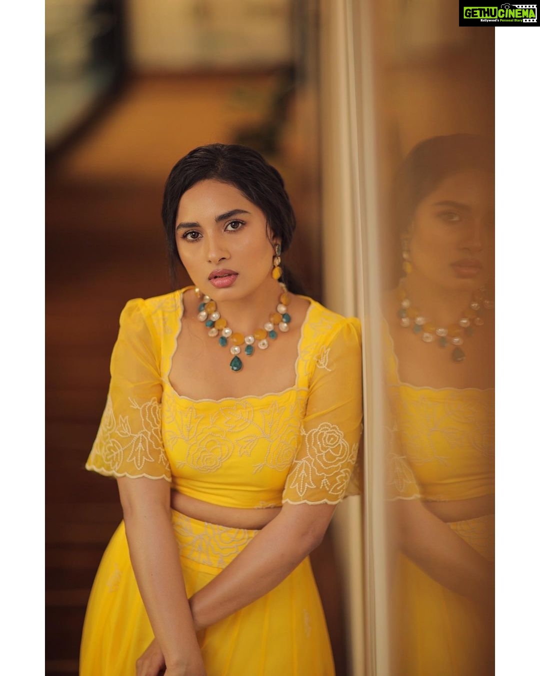 Srushti Dange Instagram - Back to my favourite colour 💛 Styled by @swethaindiranstylist Designed by @sindira_by_swethaindiran MUA by @hairandmakeupbynive Hairdo by @vishaa_hairandmakeup Photographer @dhanush__photography Jewellery @sankge #photography #happy #picoftheday #cute #srushtidange #like4like #travel #instagram #style #summer #instadaily #fitness #food #fun #beauty #srushti #smile #cookuwithcomali #music #ootd #instamood #cwc #cookwithcomali #cookwithcomali4 #cookwithcomaliseason4