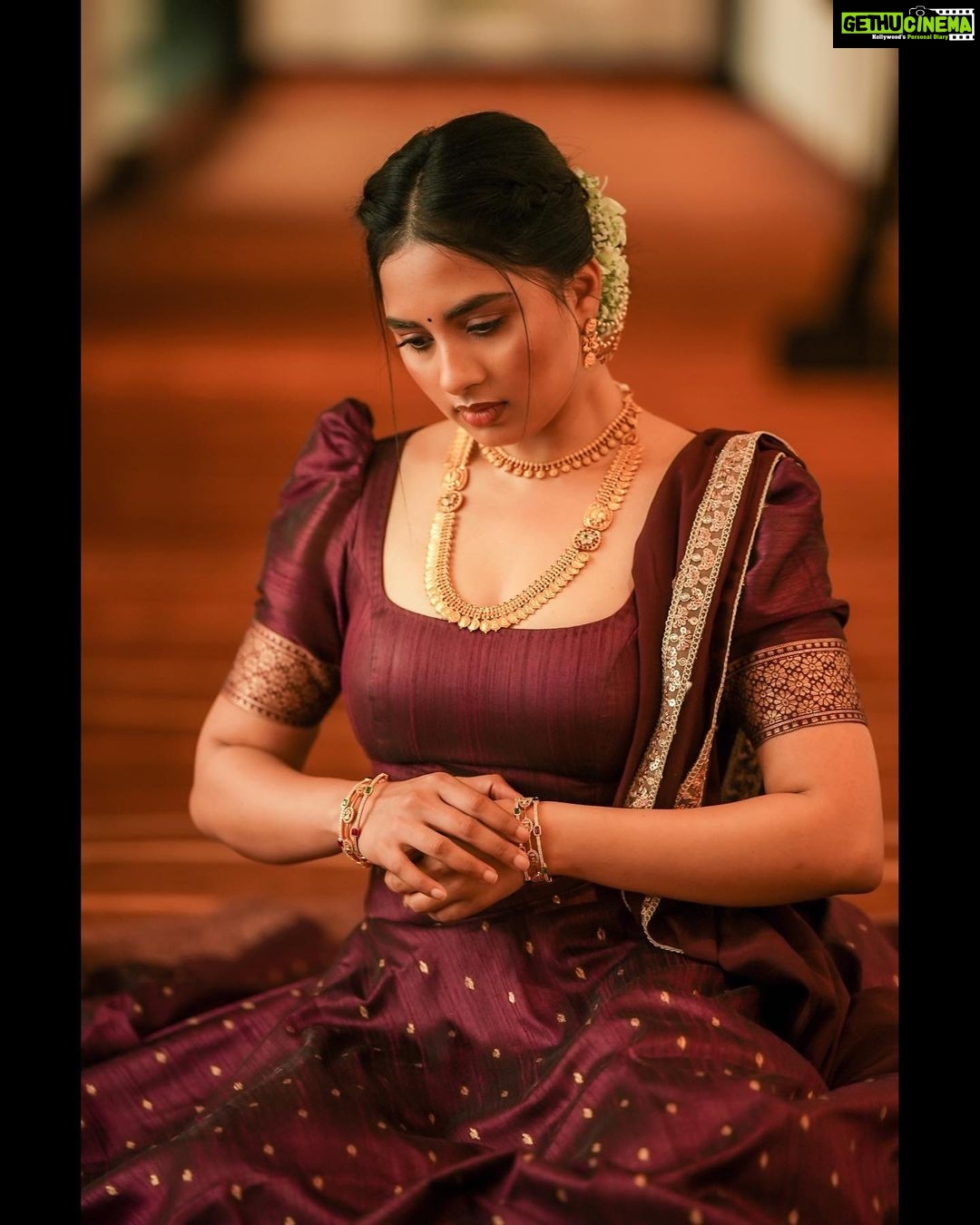 Srushti Dange - 103.5K Likes - Most Liked Instagram Photos
