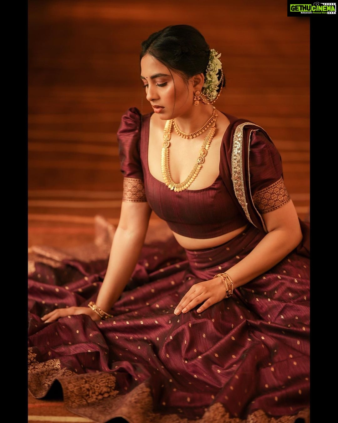 Srushti Dange - 103.5K Likes - Most Liked Instagram Photos
