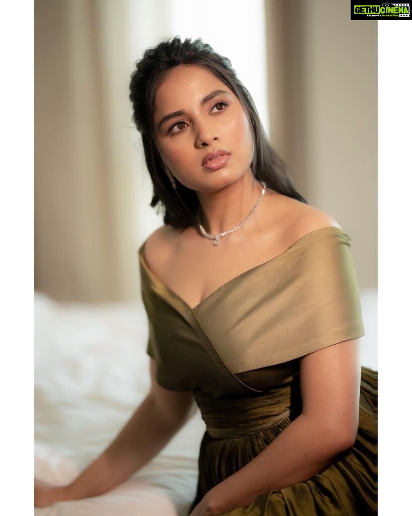 Srushti Dange Instagram - I am the mixture of a Cutie with a mission and Hottie with an ambition 🫒🪐 Ft #srushtidange shot by @camerasenthil Styled by @swethaindiranstylist Designed by @sindira_by_swethaindiran Makeup by @hairandmakeupbynive Hairdo by @vishaa_hairandmakeup #love #instagood #fashion #photooftheday #beautiful #photography #happy #picoftheday #cute #srushtidange #like4like #travel #instagram #style #summer #instadaily #fitness #food #fun #beauty #instalike #smile #cookuwithcomali #music #ootd #instamood #cwc #cookwithcomali #cookwithcomali4 #cookwithcomaliseason4