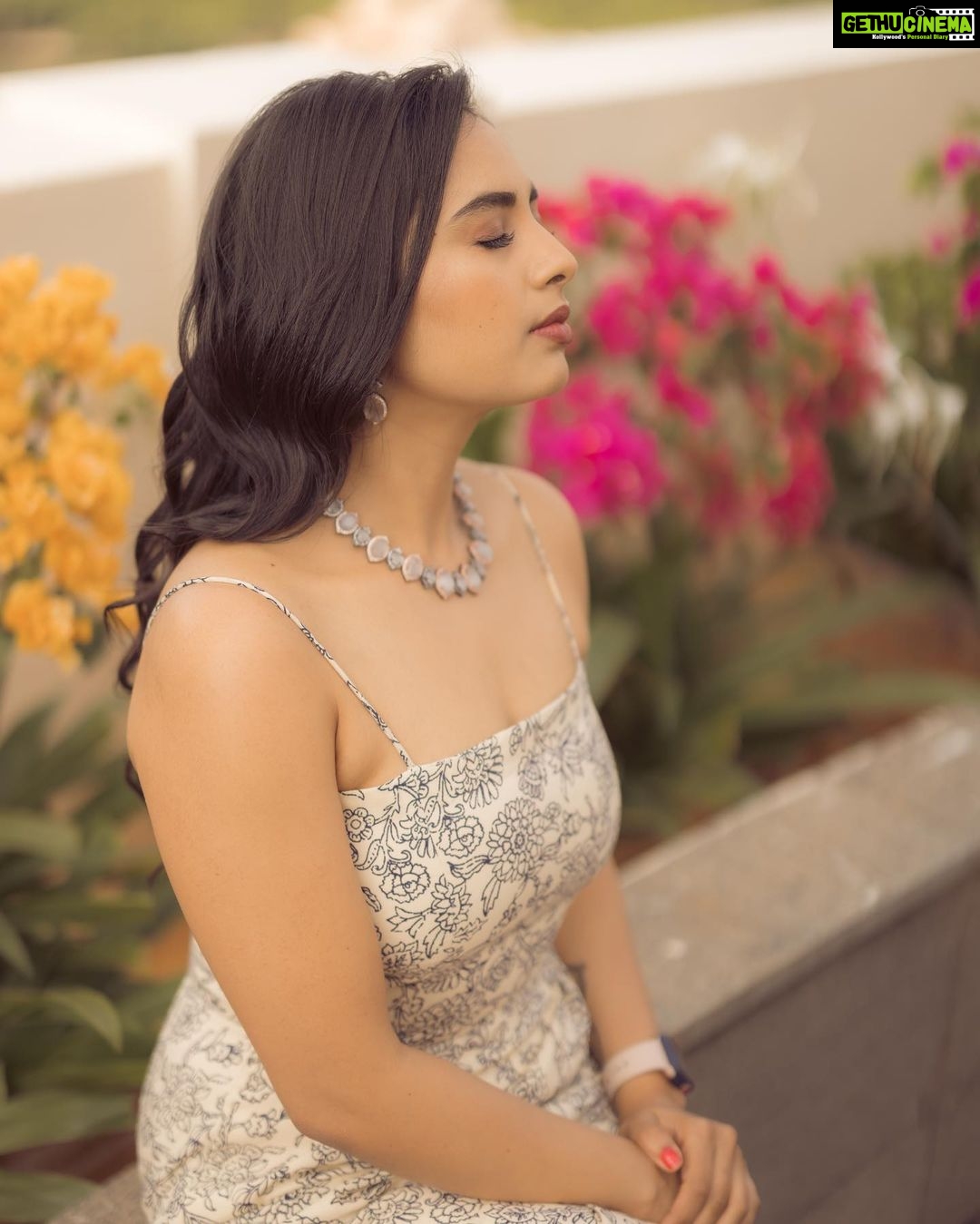 Srushti Dange Instagram - Just plain good 💫⭐️🌸 Ft. #srushtidange shot by @crearebyps @parvathamsuhasphotography Styled by @swethaindiranstylist Designed by @sindira_by_swethaindiran MUA by @anupama.krishnamachari Hairdo by @vishaa_hairandmakeup #picoftheday #cute #srushtidange #like4like #travel #instagram #style #summer #instadaily #fitness #food #fun #beauty #instalike #smile #cookuwithcomali #music #ootd #instamood #cwc #cookwithcomali #cookwithcomali4 #cookwithcomaliseason4