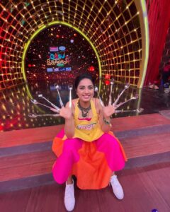 Srushti Dange Instagram - What a episode 🙌💫🌸
Double trouble “Srushtii Dhamaka” 

#love #instagood #fashion
#photooftheday #beautiful #photography #happy #picoftheday #cute #srushtidange #like4like #travel #instagram #style #summer #instadaily #fitness #food #fun #beauty #instalike #smile #cookuwithcomali #music #ootd #instamood #cwc #cookwithcomali #cookwithcomali4 #cookwithcomaliseason4
