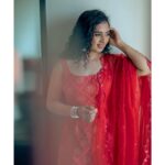 Srushti Dange Instagram – & this is how I keep it simple 🌸💫
Ft. #srushtidange shot by @parvathamsuhasphotography @crearebyps 
MUA by @hairandmakeupbynive 
Designed by @sindira_by_swethaindiran 
Styled @swethaindiranstylist 

#love #instagood #fashion
#photooftheday #beautiful #photography #happy #picoftheday #cute #srushtidange #like4like #travel #instagram #style #summer #instadaily #fitness #food #fun #beauty #instalike #smile #likeforlike #cookuwithcomali #ootd #instamood #cwc #cookwithcomali #cookwithcomali4 #cookwithcomaliseason4