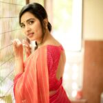 Srushti Dange Instagram - Saree is festivity! 💣💣 Designer -: @nirali_design_house Makeup 💄 @makeup_by_kez Hairdo by @banu_hairstylist_sareedrapist Jewellery by @challani_jewellery Photography by @camerasenthil Shoot organized by @rrajeshananda