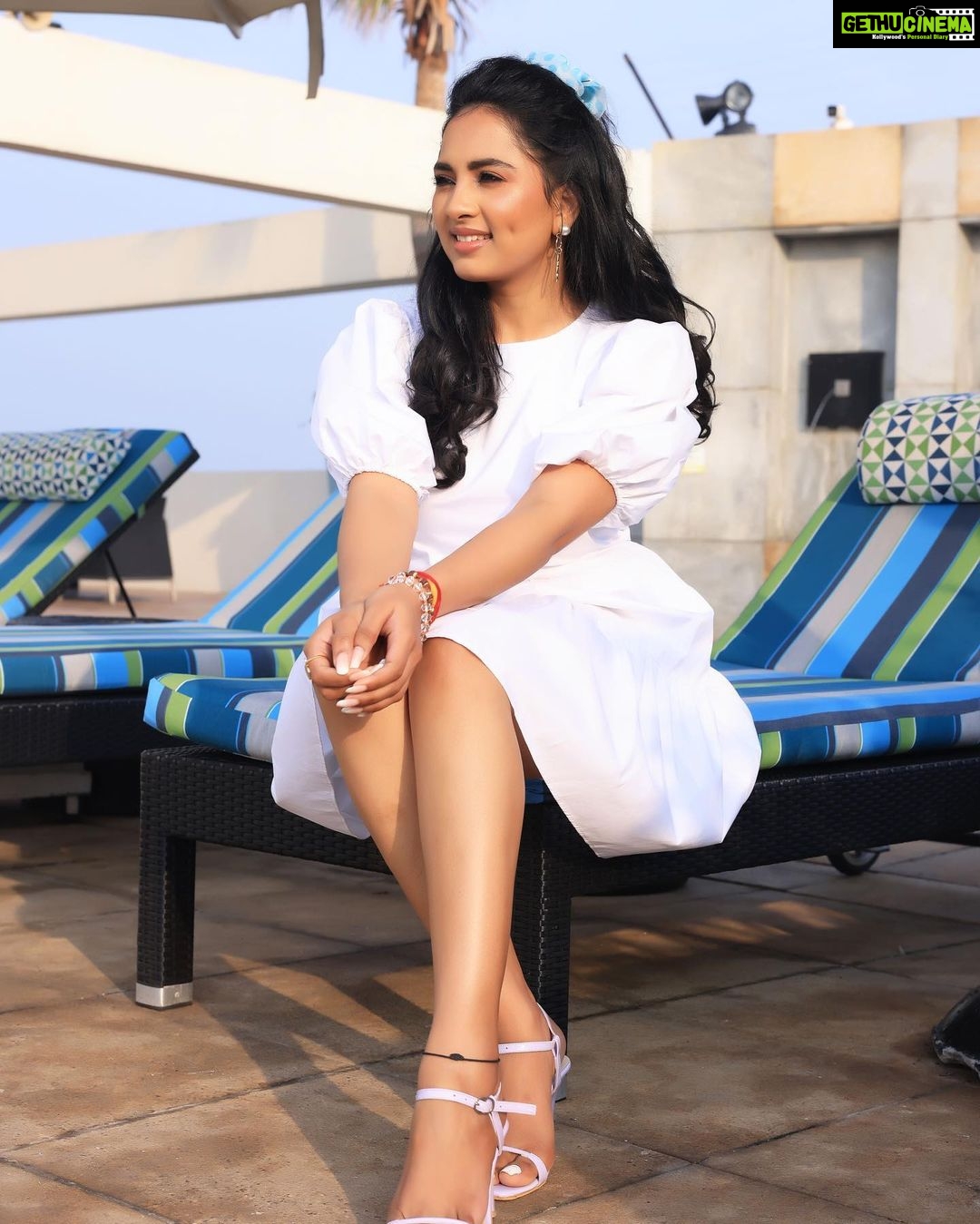 Srushti Dange Instagram - “If you were looking for a sign, here it is” Styled by @puraniii MUA by @hairandmakeupbynive Photographer by @varuun.jpg #photooftheday #beautiful #photography #happy #picoftheday #cute #srushtidange #like4like #travel #style #summer #instadaily #fitness #food #fun #beauty #instalike #smile #cookuwithcomali #music #ootd #instamood #cwc #cookwithcomali #cookwithcomali4 #cookwithcomaliseason4