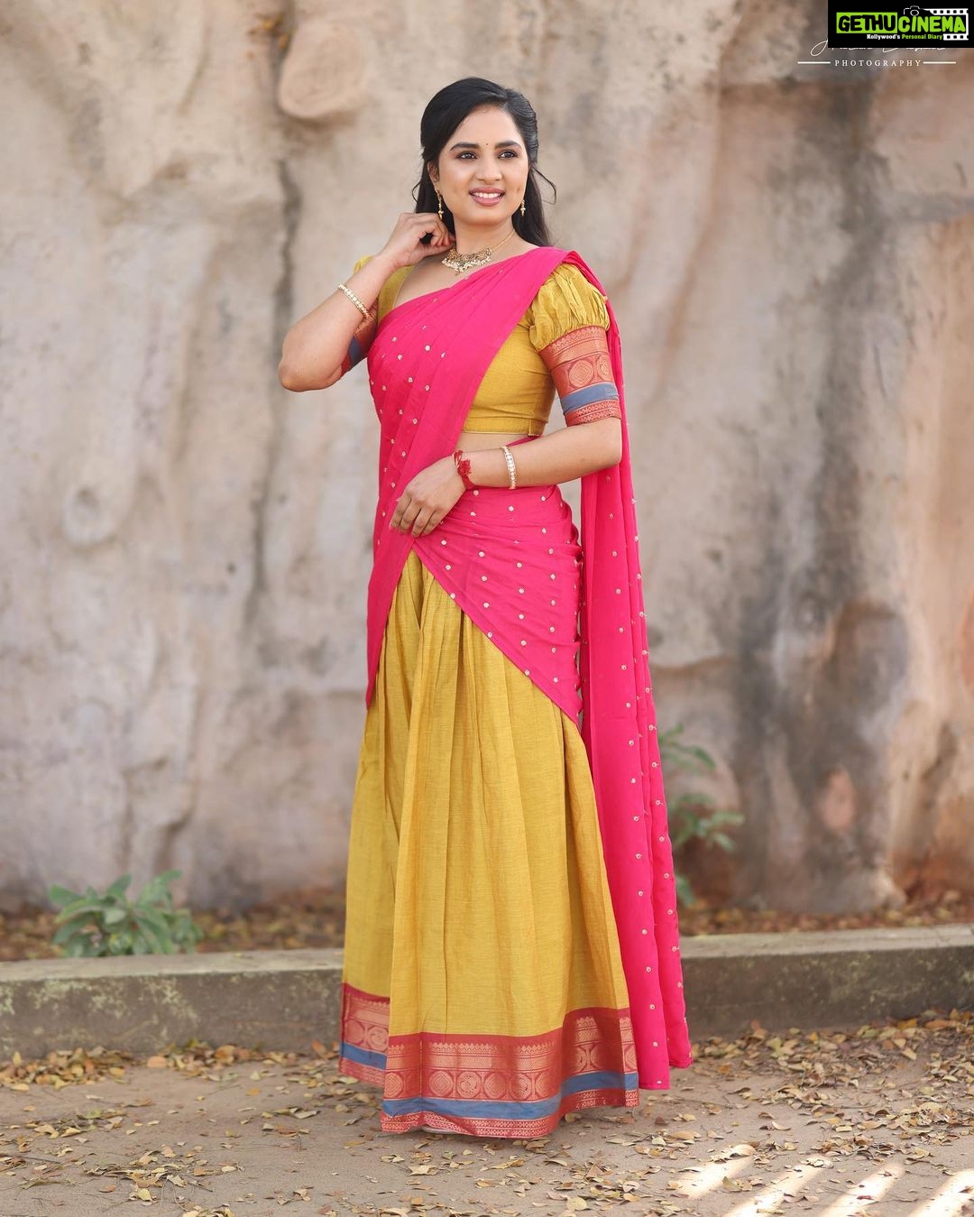 Srushti Dange Instagram - Ft #srushtidange shot by @haran_official_ Styled by @indu_ig Makeup @abhirami_mua Hairstylist @soniyarameshbabu_muah Outfit @tamarachennai Jewelry @made_for_hers #instagram #style #summer #instadaily #fitness #food #fun #beauty #instalike #smile #likeforlike #music #ootd #instamood #cwc #cookuwithcomali #cookwithcomali #cookwithcomali4 #cookwithcomaliseason4