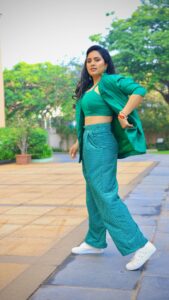 Srushti Dange Instagram - Feeling grand in green 🟩 Designed by @sindira_by_swethaindiran Styled by @swethaindiran23 MUA by @hairandmakeupbynive Photographer @varuun.jpg #reel #reels #reelsinstagram #reelsvideo #srushtidange #reelsindia #reelkarofeelkaro #reelitfeelit #cwc #cookuwithcomali #cookwithcomali #reelitfeelit❤️❤️ #reelsviral #cookwithcomali4 #cookwithcomaliseason4 #reelsinsta #reeloftheday #cookuwithcomaliseason4 #cookuwithcomali4 #reelfeelit