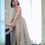 Srushti Dange Instagram - Meet at the midnight 🕛🌌 @swethaindiranstylist @sindira_by_swethaindiran @hairandmakeupbynive @vishaa_hairandmakeup @dhanush__photography @thecactistore #polkadot #retro #style #summer #srushti #fitness #food #fun #beauty #instalike #smile #cookuwithcomali #music #ootd #instamood #cwc #cookwithcomali #cookwithcomali4 #cookwithcomaliseason4