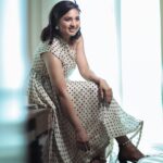 Srushti Dange Instagram - Meet at the midnight 🕛🌌 @swethaindiranstylist @sindira_by_swethaindiran @hairandmakeupbynive @vishaa_hairandmakeup @dhanush__photography @thecactistore #polkadot #retro #style #summer #srushti #fitness #food #fun #beauty #instalike #smile #cookuwithcomali #music #ootd #instamood #cwc #cookwithcomali #cookwithcomali4 #cookwithcomaliseason4