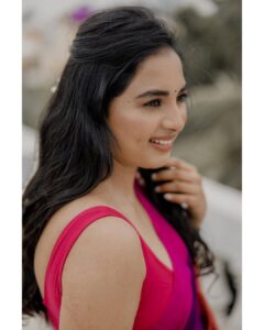 Srushti Dange Instagram - Made you look 💫🦋

MUA 💄 my late friend @abhirami_mua ♥️🤗 
Styled by @swethaindiranstylist 
Photographer by @crearebyps
