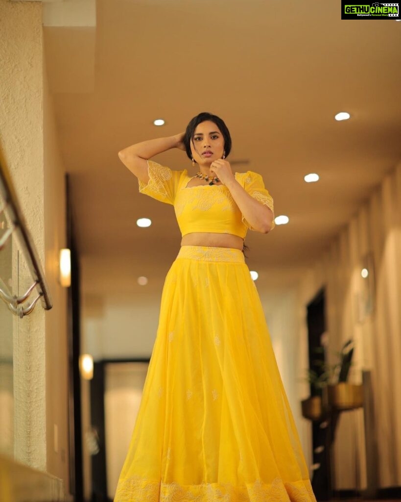 Srushti Dange Instagram - I look over and see sunshine ☀️ Styled by @swethaindiranstylist Designed by @sindira_by_swethaindiran MUA by @hairandmakeupbynive Hairdo by @vishaa_hairandmakeup Photographer by @dhanush__photography Jewellery by @sankge #photography #happy #picoftheday #cute #srushtidange #like4like #travel #instagram #style #summer #instadaily #fitness #food #fun #beauty #srushti #smile #cookuwithcomali #music #ootd #instamood #cwc #cookwithcomali #cookwithcomali4 #cookwithcomaliseason4
