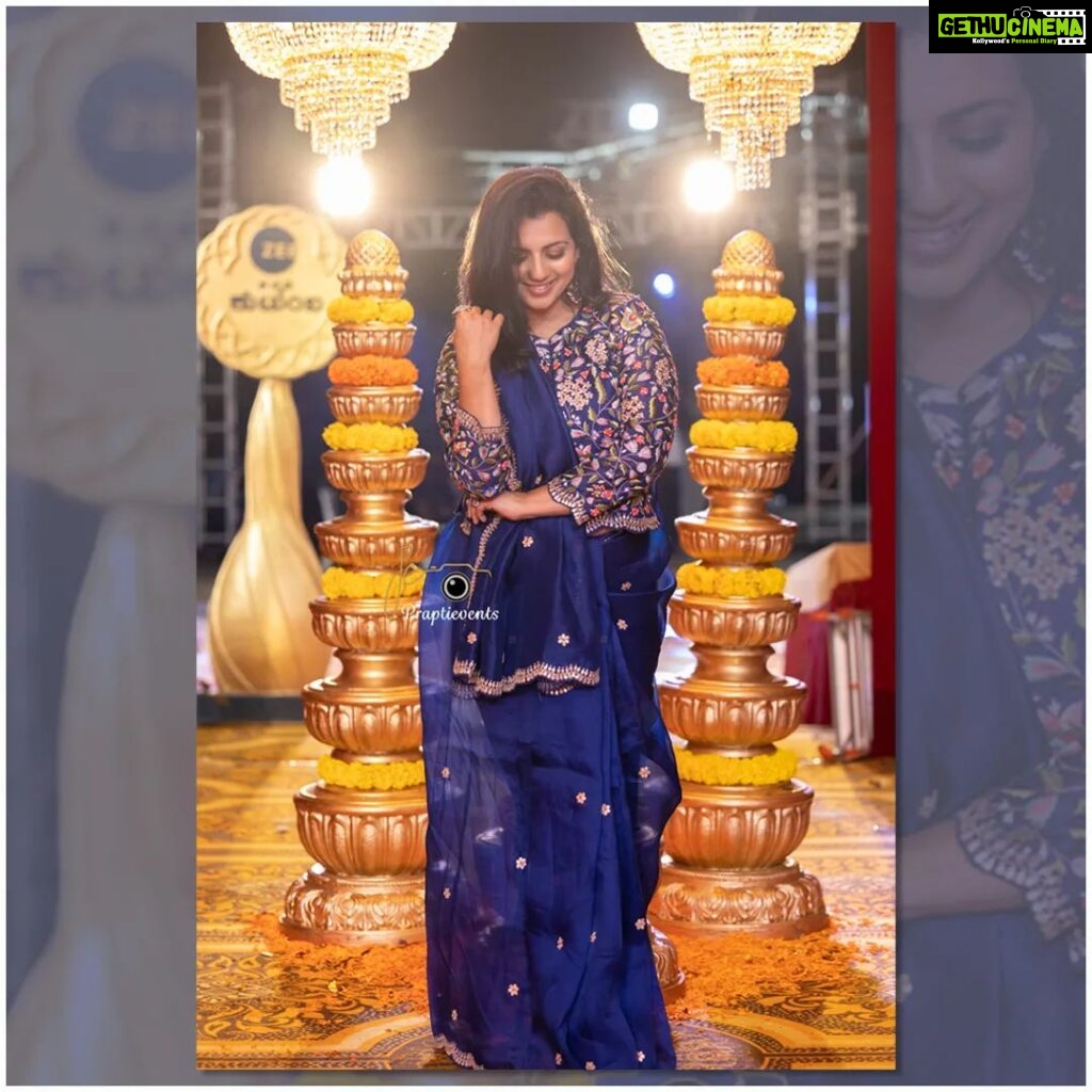 Sruthi Hariharan Instagram - 🧚‍♀ Styled by : @label_anvi @vinushreee Outfit : @samyakkclothing @samyakksarees Photography : @praptievents Jewellery : @bcos_its_silver MUA : @shivugowda2011 @ekiran00007