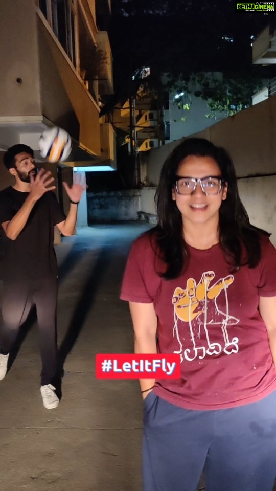 Sruthi Hariharan Instagram - Peopleeee :) ready for the #LetItFlyChallenge ? Read the description below 👇 :) 1. Capture your slickest Football moves OR dance moves OR show us what you love to do. 2. Make sure you use the song “Let It Fly-Vineeth Vincent” from IG music library 3. Put it up as a reel and tag @vineethvincentofficial and @sruthi_hariharan22 and hashtags #LetItFlyChallenge 4. Challenge three of your friends to do the challenge too like @thestrikemeister here We nominate, @tanviehans , @bennyboybenman @ashgcleary , @liokilambe , @valmakry , @kyatgirl and actually- ALL of you watching this video to do this challenge. We will share the best ones and the selected ones will get some amazing gifts from us as well- promise :)