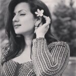 Sruthi Hariharan Instagram - This post is dedicated to @vinushreee and her label @label_anvi . So a few things . Dear Vinu, the from the first time we met, to meeting you years later, one thing that has been constant is your passion for what you do and your forever smiling prettiness . Hope that never changes . Thank you for having my back for more times than I can remember or repay . Love always . Designed by @label_anvi Photography by @kadeejashahana and her other half @ommaticaya 😊