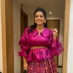 Sruthi Hariharan Instagram - 🦸‍♂️ Outfit - @ramya_katta_couture Styling - @memsahib_byshachinaheggar @itmeshachinaheggar Assisted by - @stylebynisshh @nishra_sakthi Make up by @ekiran00007