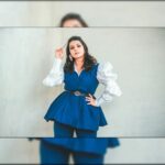Sruthi Hariharan Instagram - "Who needs swag when you can wear a suit ?" #barneyfan Photographer: Raju sir Styled by: @papapants Makeup by: @shivugowda2011 Hair by : @kammarishivarajchary Outfit: @protteaa.official Jewellery: @iguana_by_swastiparekh