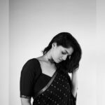 Sunaina Instagram - 🌸 Wearing @bespoke.dhishya shot by @madras_ponnu Styled by @dhikshitha_suresh MUA @vyshalisundaram_hairstylist