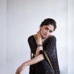 Sunaina Instagram - 🌸 Wearing @bespoke.dhishya shot by @madras_ponnu Styled by @dhikshitha_suresh MUA @vyshalisundaram_hairstylist