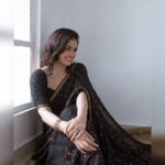Sunaina Instagram - 🌸 shot by @madras_ponnu Wearing @bespoke.dhishya Styled by @dhikshitha_suresh MUA @vyshalisundaram_hairstylist