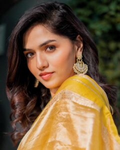 Sunaina Instagram - Sun… kissed 🥰