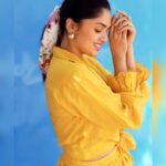 Sunaina Instagram - 📸 @the.portrait.culture @sat_narain @shotsbyuv Styled by @mehndi_jashnani #MJstyling MUA @zuci_hairnmakeup