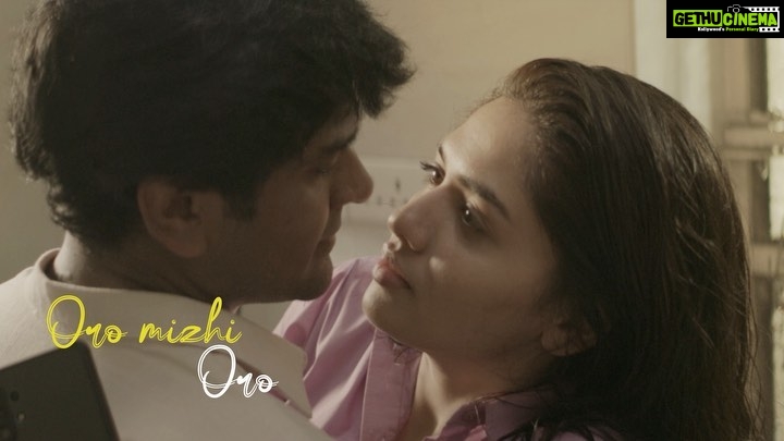 Sunaina Instagram - Here’s the First single #SooravaliPola promo from #REGINA #thalapetoofaanai (telugu) #oromozhiorochiri (Malayalam) #merikhushiyonkamatlabhai (Hindi) Lyrical videos releasing on Jan 7th❤️ Produced & music composed by @sathish__nair Voice rendered by @sidsriram (tamil, telugu) @shankar.mahadevan ( Malayalam , Hindi) Written & directed by @domin.dsilva Releasing in Tamil, Telugu, Malayalam and Hindi. @yellowbearproduction @jungleemusicsouth