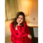 Sunaina Instagram - For #laatti ❤️✨ Dress ~ @geethikakanumilli Jewellery ~ @karnikajewelshyd Photography ~ @manish.akunuri Makeup | Hair~ @iammounikachenna Styling ~ @iammounikachenna