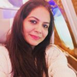Sunitha Upadrashta Instagram - Coming back home after a month.. what a musical journey it was.. My sincere thanks to all the organisers who made this possible and thank you all my music lovers(USA) who have attended the concerts and made them super hits.Thank you @meherchanti_mliveband for the immense support🙏🏻 @anirudhsuswaram you’re awesome🤗 This is the end of my USA April tour😊