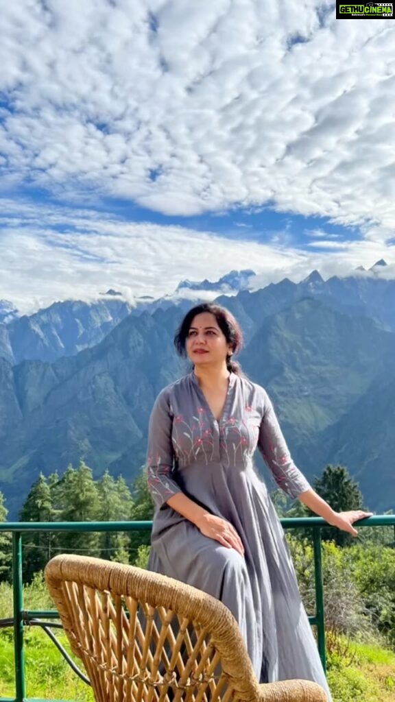 Sunitha Upadrashta Instagram - The most beautiful Auli,Uttarakhand :) being there is like being in the heaven❤