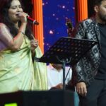 Sunitha Upadrashta Instagram - My dream come true moment .. Singing my most favourite song in front of the creator himself, in his concert made my heart smile.. I poured all my devotion and emotion in the song. Being a part of Ilayaraja sir’s concert is a great experience🙏🏻🙏🏻