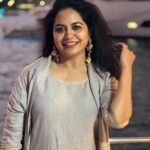 Sunitha Upadrashta Instagram - Happy new year my dear friends🤗🤗🤗 Have a great 2023!!