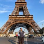 Sunny Hinduja Instagram - जब से हम मिले थे, हमेशा यहाँ आने के सिर्फ़ plans ही बनाए हैं। आज तक़रीबन 13-15 साल बाद मौक़ा लगा। इस लम्हे को क़ैद तो नई कर सकते पर फिर भी उसकी ख़ुशी तो बाट ही सकते हैं ! Love you @shinjiniraval ♥️ ….. Shukriya @shagunj0shi ji mujhe accha aur presentable dikhane ke liye🙏 Styled by @shagunj0shi Assisted by @thatchichechic Jacket @popzaar @siddhantagrawallabel Cargos @popzaar @mxmmamona My Man @rochron ♥️ #paris #love #happy #france Paris, France