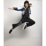 Sunny Hinduja Instagram - Over the years and across platforms, this talented and extraordinary gentleman has proved time and again that he is here for the long run. It is our absolute pleasure to present the amazing @hindujasunny getting his groove on! Photographer and Creative Director @dhruv_vohraphotography Editor at Large and Fashion Director @jennet_david_william Stylist @sreevardhan_keto Makeup artist @blushbybiinny Hair stylists @nayanhair Assistant photographer @b.runphotography PR firm @treeshulmediasolutions Location @blackframesstudios Outfit @studio_nineteen97 Accessories @inoxjewelryin Sunglasses @sunglassic.official Footwear @elevarsports_official #thedoormagazine #lifestylemagazine #sunnyhinduja #sunglasses #brand #mumbai #coverstory