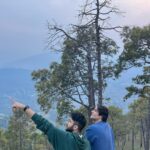 Sunny Hinduja Instagram – “दिल है कहीं पहाड़ों में..थोड़ा सा कहीं है किनारों में “

#mountains #love #breaktime #happiness #shootdiaries #wandering Almora