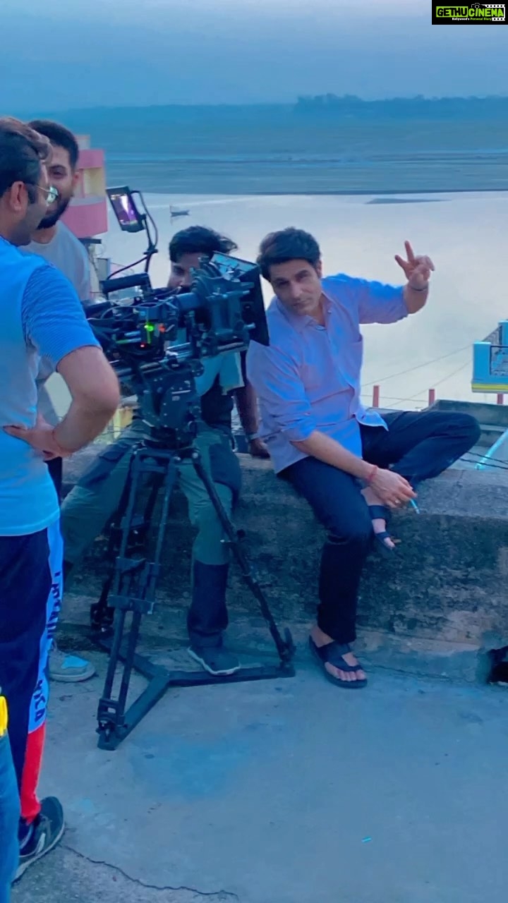 Sunny Hinduja - 109K Likes - Prayagraj nagri ne prem ke sangam mein baandh diya…
Hamari pyaar mohabbat wali sthiti ekdum mast hai♥️
@sahil_anand_arora ♥️
#prayagraj #love #gratitude