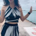 Sunny Leone Instagram – So happy so be on a little vacation with family!! Thank you @brenniakottefaru #brenniakottefaru 

Just landed and ready to finally relax after a crazy 6weeks non stop!

Outfit by @themissyco
Styled by @hitendrakapopara
Fashion Team @tanyakalraaa
@sarinabudathoki
.
.
#SunnyLeone #maldives #vacay #familytime #StarStruckbySL Brennia Kottefaru