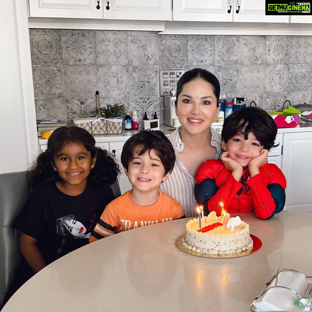 Sunny Leone Instagram - Thank you all my babies and @dirrty99 for my lovely cake and family time! So sweet and special!