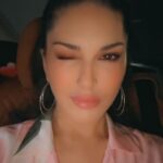 Sunny Leone Instagram – @starstruckbysl glam!! I love my make up!! Hair and make up by me!!